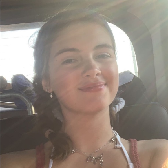 Meet your Posher, Ruby - Picture 1 of 1